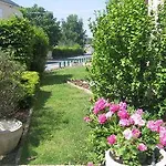 Logis Restaurant L'oree Des Bois Hotel 2*