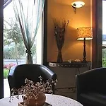 Logis Restaurant L'oree Des Bois 2* La Breille-les-Pins
