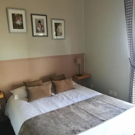 Logis Restaurant L'oree Des Bois La Breille-les-Pins