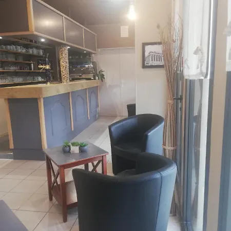 Logis Restaurant L'orée Des Bois 2*