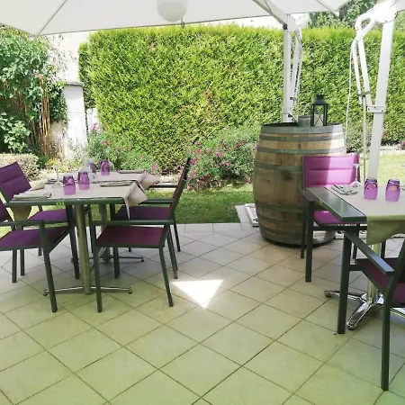 Logis Restaurant L'oree Des Bois Hotel La Breille-les-Pins