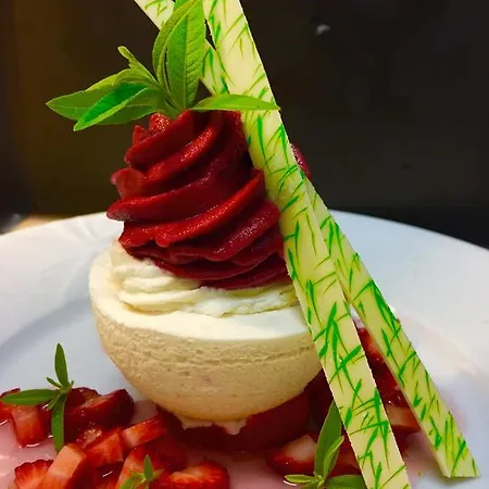 Logis Restaurant L'orée Des Bois 2*