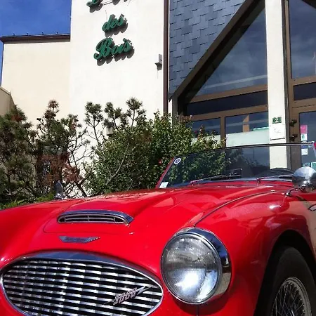 Отель Logis Restaurant L'oree Des Bois 2*