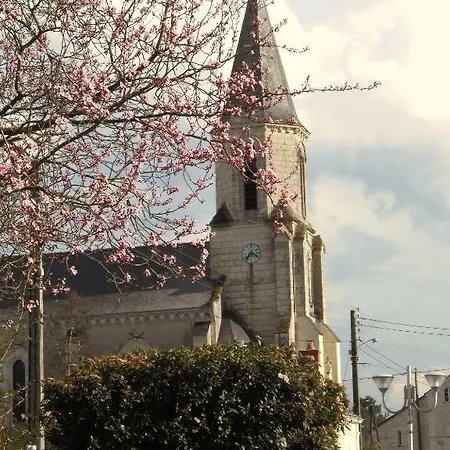 Logis Restaurant L'oree Des Bois Отель