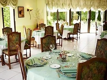 Logis Restaurant L'oree Des Bois 2* La Breille-les-Pins