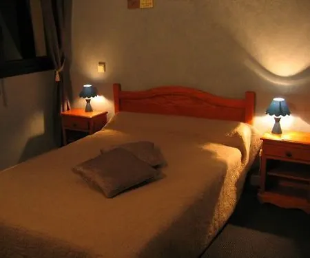 Hotell Logis Restaurant L'oree Des Bois