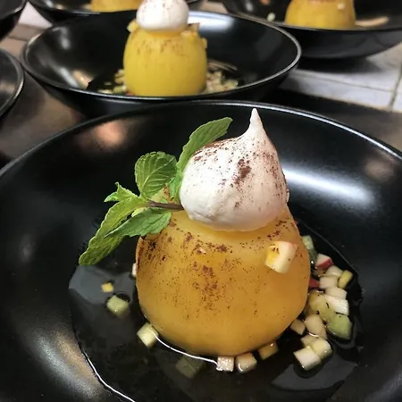 Logis Restaurant L'oree Des Bois La Breille-les-Pins