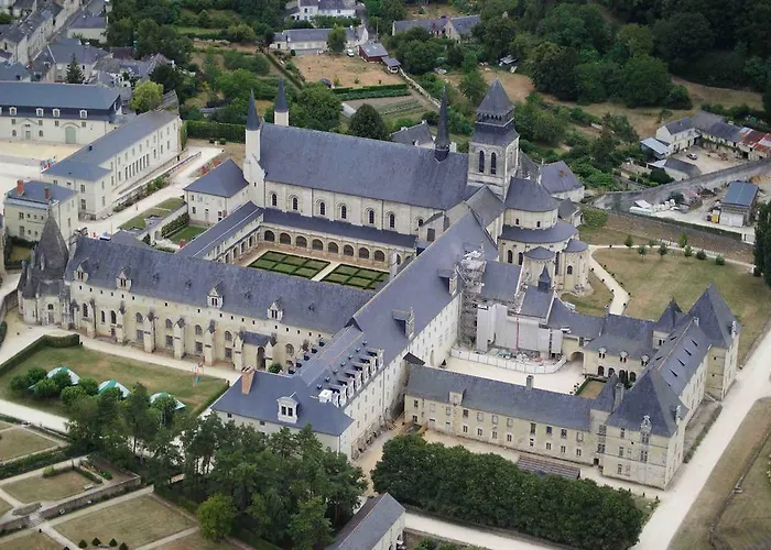 Logis Restaurant L'oree Des Bois