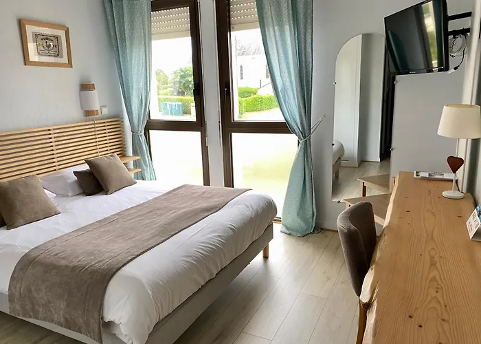 Hotel Logis Restaurant L'oree Des Bois