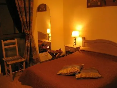 Logis Restaurant L'oree Des Bois 2* La Breille-les-Pins