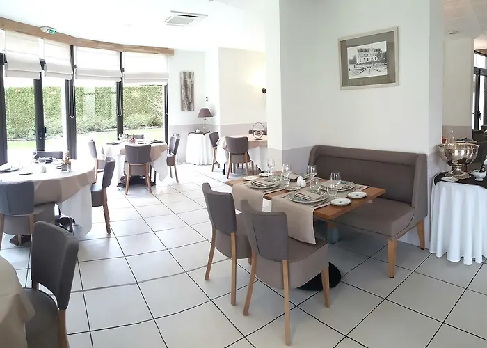 Logis Restaurant L'oree Des Bois 2*