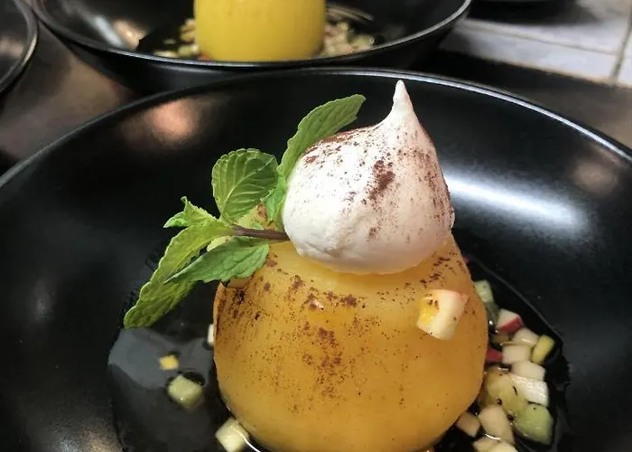 Logis Restaurant L'oree Des Bois La Breille-les-Pins