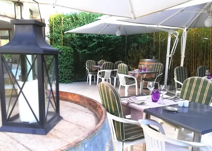 Logis Restaurant L'oree Des Bois